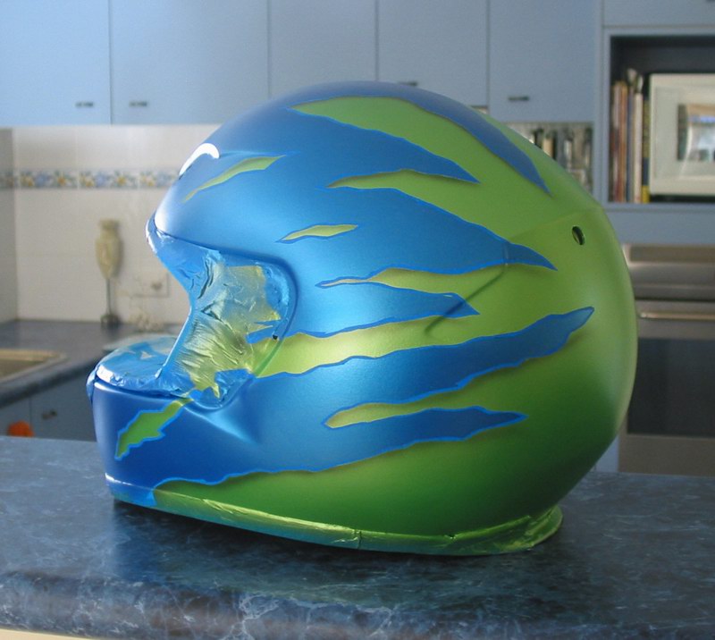 Helmet1.jpg