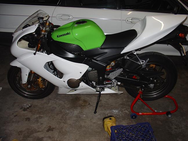 zx6 In Race Fairing.JPG