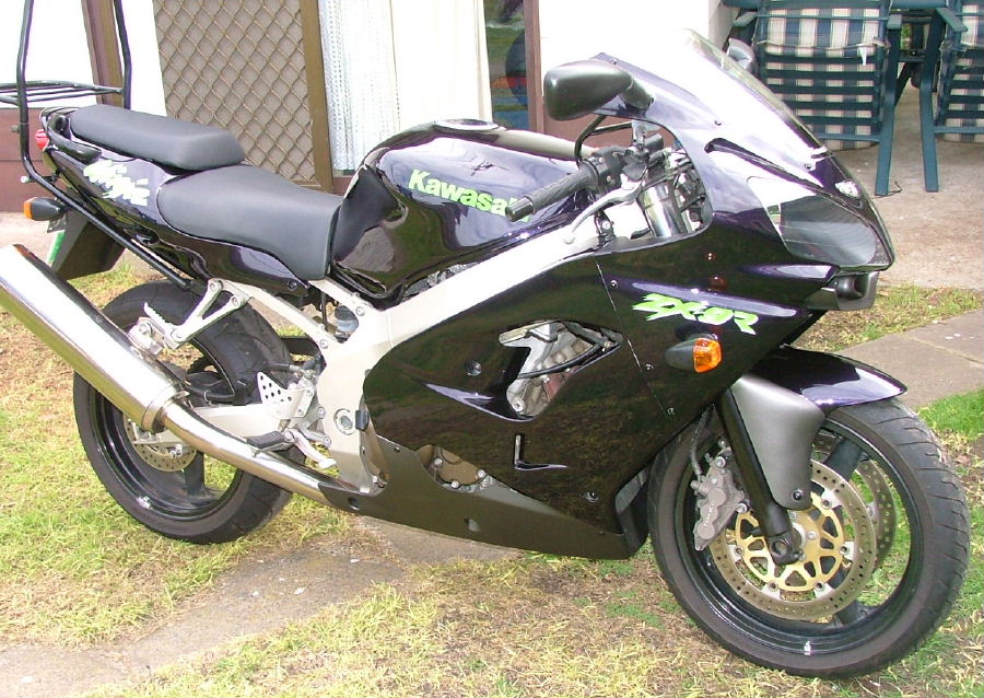 ZX 9R 3.jpg