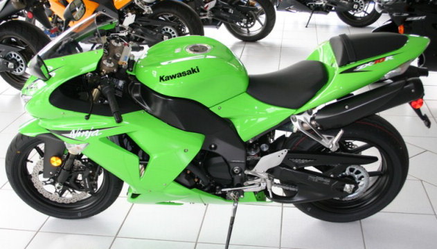 07 Green ZX-10R L[1].jpg
