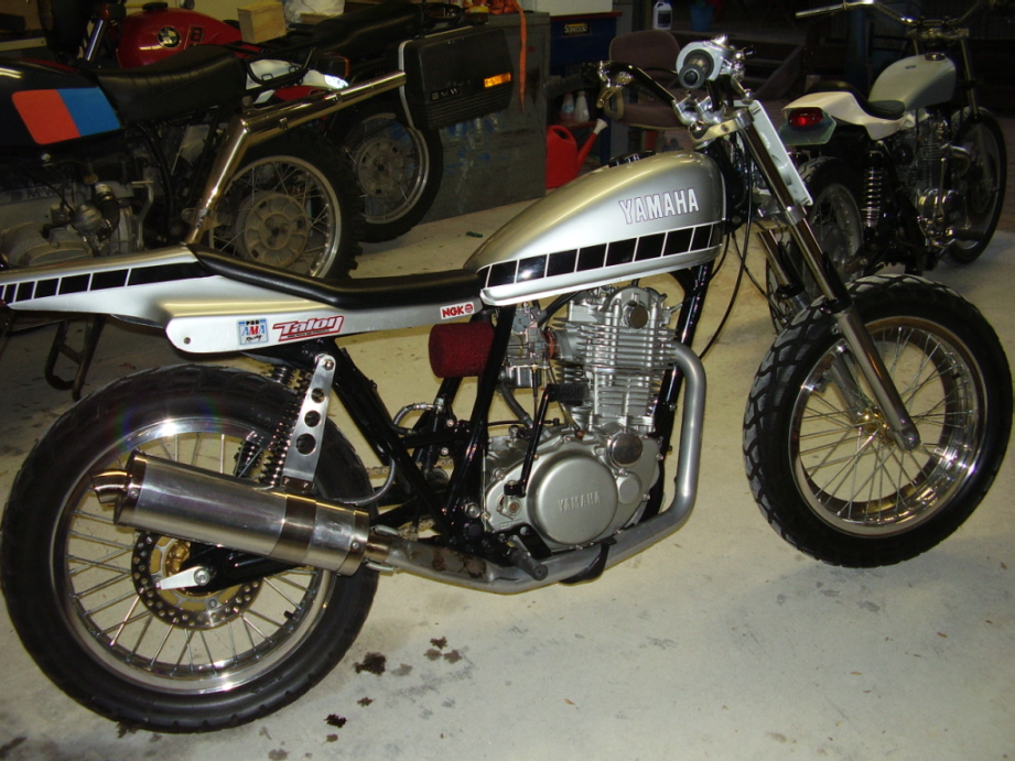 705cc of grunting single. Check the spacer under the barrel !!!  This thing is a rocket ...