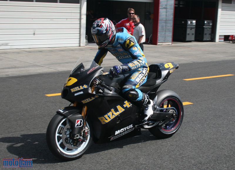 GP800Suz.jpg