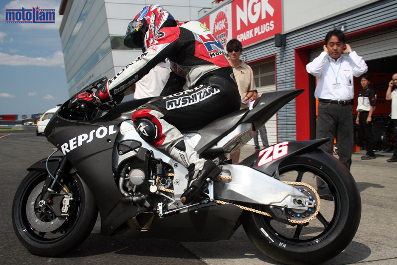 GP800Hon1.jpg
