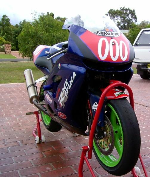 zx9-9-1-05-4.JPG