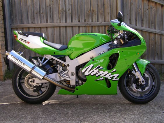 ZX7R side.JPG