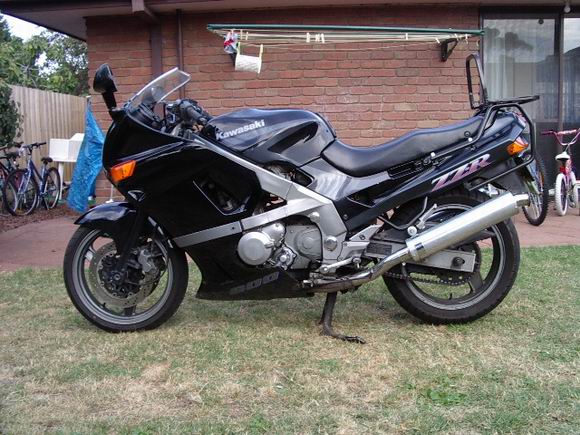 ZZR600.JPG