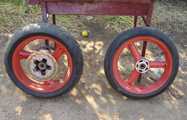 Normal 17&amp;quot; rims for the Unlimited Forgotten Era class. They need to be Green !!