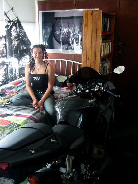 bedroom01.jpg