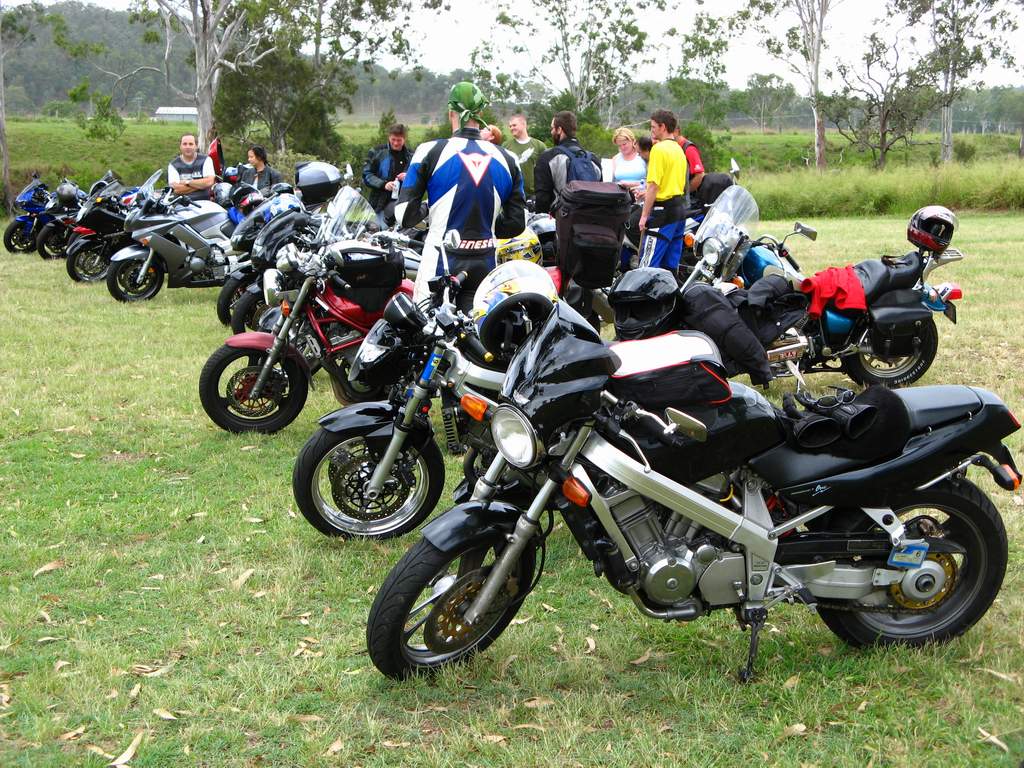 Rathdwney rest stop- Kyogle run March 2007 Netrider ride.jpg