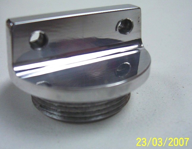 Kwaka oil plug slot.jpg