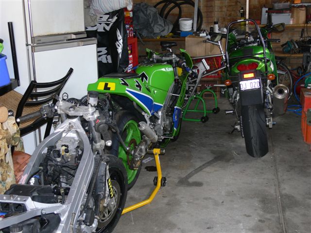KR Fairings 003.jpg