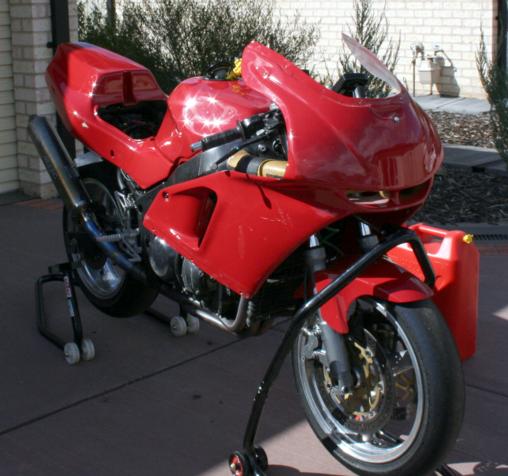 hmmm why did i decide to repaint.... look how shiny it was! I better not stuff it up completely!