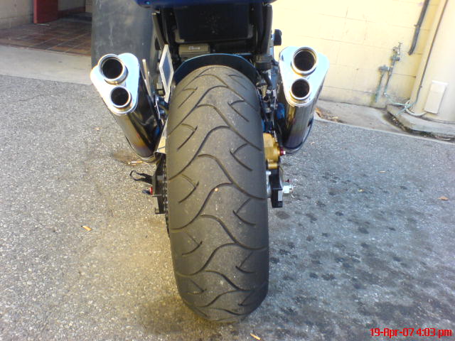 does my ass look phat like this??