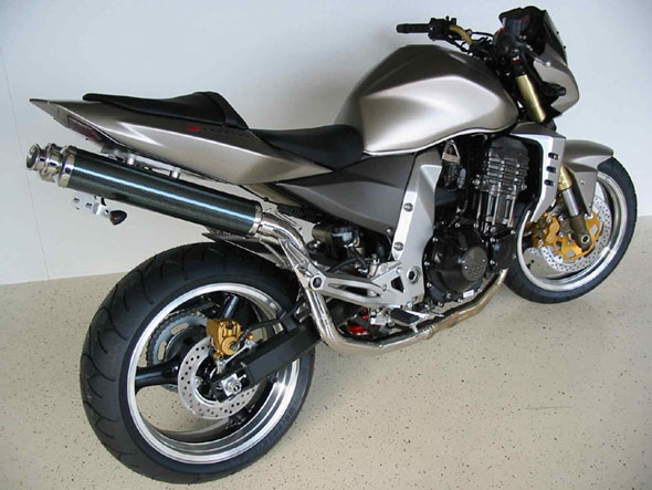 Ausp-Z1000(1)gr.jpg