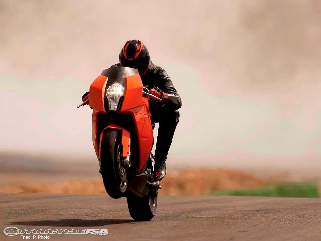 KTM_RC8_3.jpg