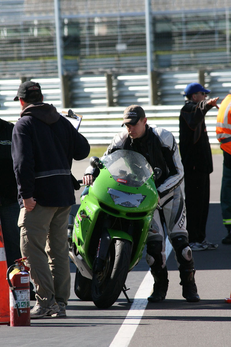 In the pits...what a handsome dude.....