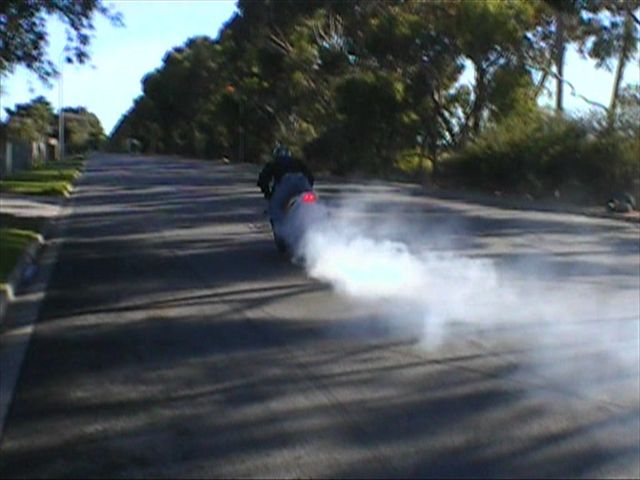 chicks dig smoke!!