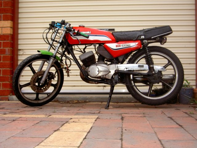 KH100ex Bucket racer 004 Large Web view.jpg