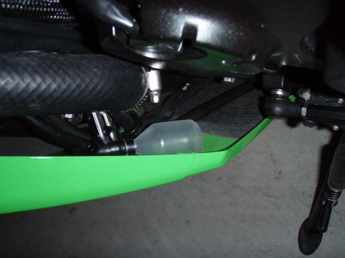 Air box overflow bottle EMPTY