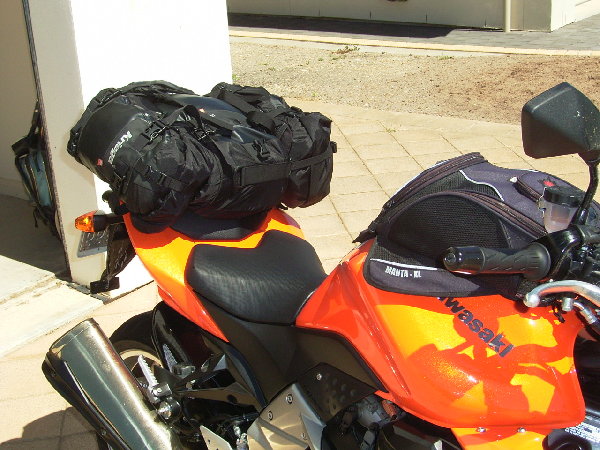 street triple 001.jpg