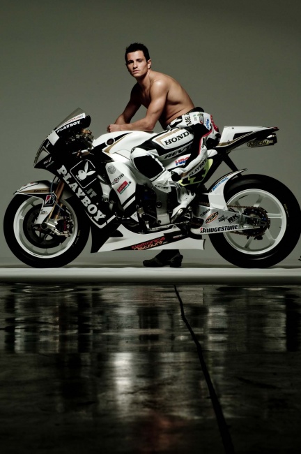 motogp_playboy_honda_lcr_03.jpg