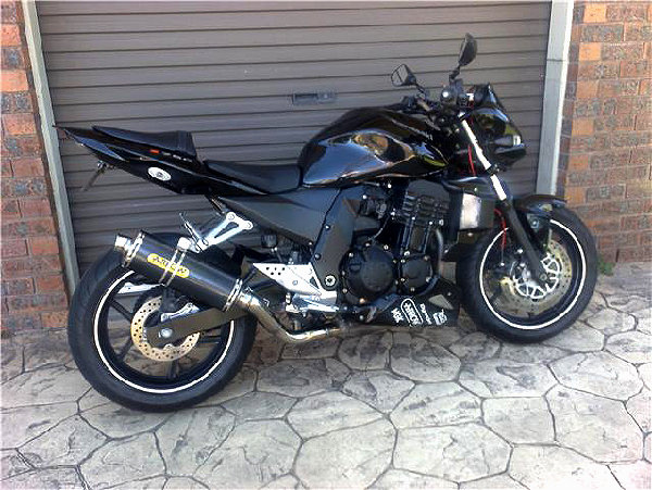 z750 2 cpoy.jpg