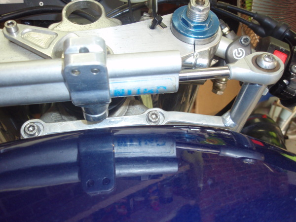 main mount points via forward tank fastening bolts
