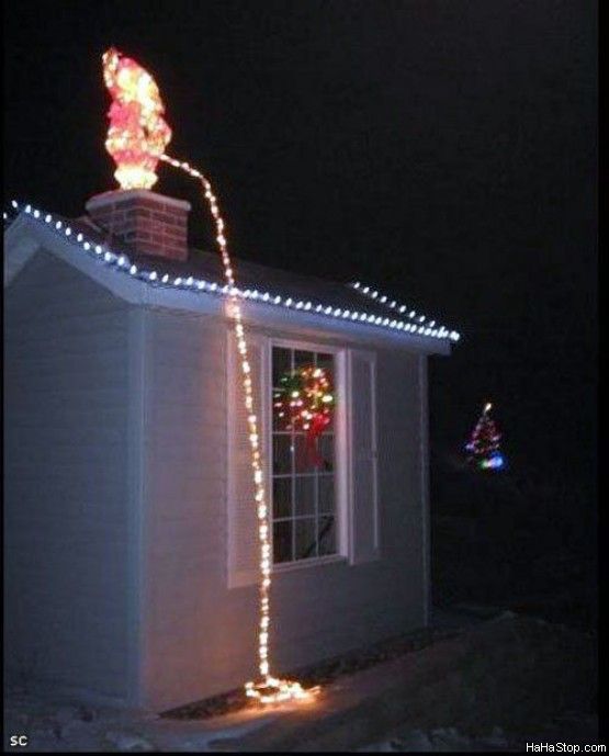 993The_Peeing_Santa.jpg