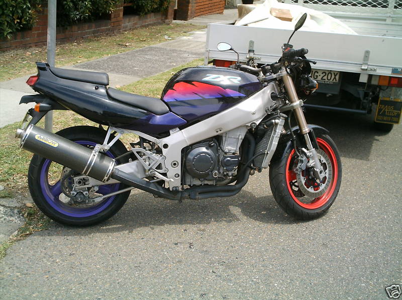 zxr750.jpg