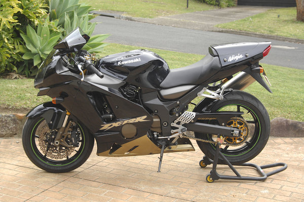 ZX12003.jpg (745.31 KiB) Viewed 1573 times ZX12003.jpg