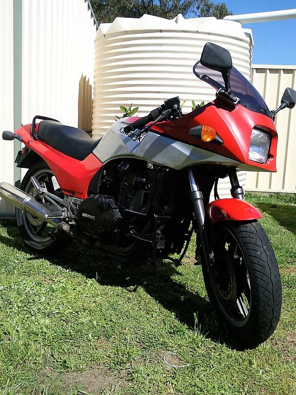 900r