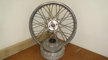 wheel &amp; hub b4