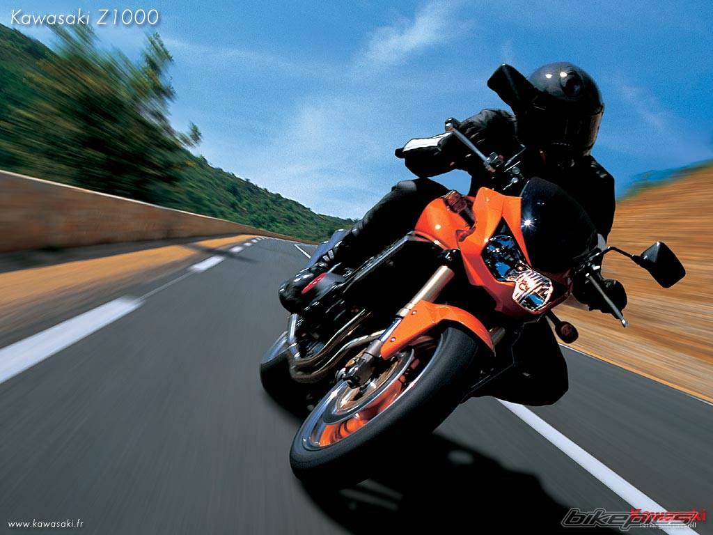 Z1000promo.jpg
