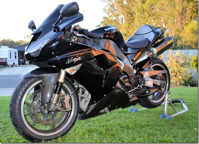 Brembo calipers......simply awesome!, shorty levers, rizoma rearsets, servo eliminator (home made), de-catted (hammer and chisel), Ivans TRE (best dollar for dollar mod), carbon front and rear guards, ram air covers, exhaust sheild, sprocket cover, Akra's, and some Driven grips.