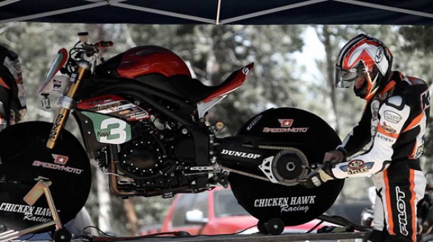 Triumph-Speed-Triple-Pikes-Peak-Joe-Kopp-02-e1331082904267.jpg
