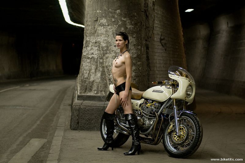kawasaki girl (585).jpg
