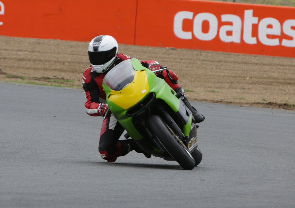 tack on Mitch's ZX9R