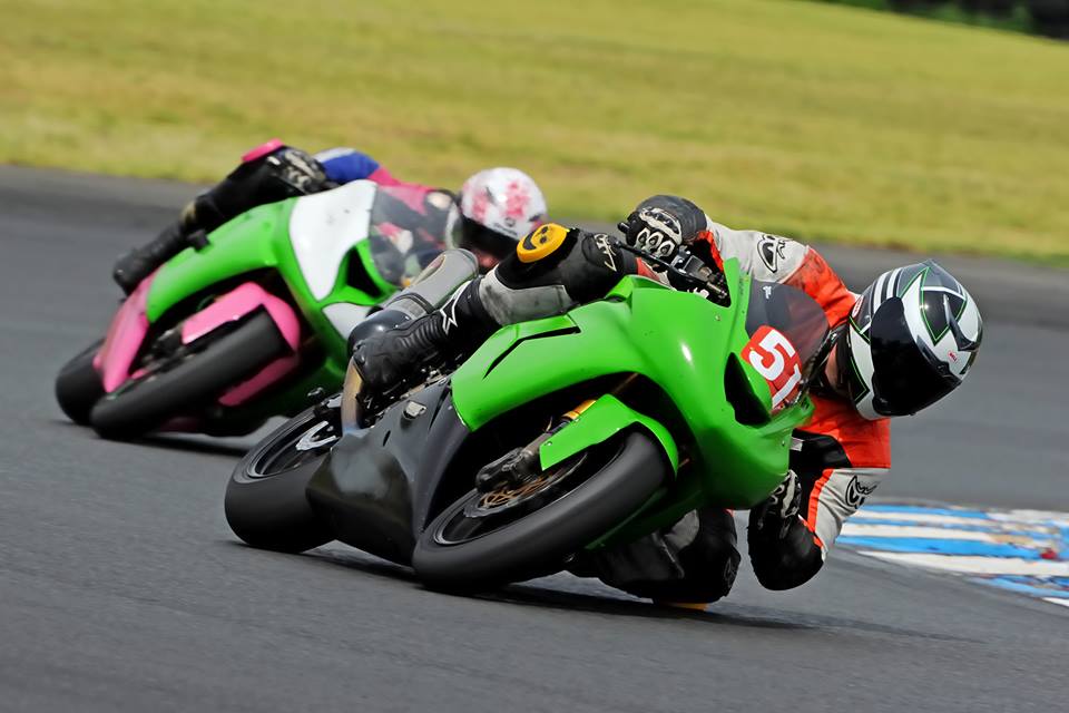 Rob (ZX10) and Leanne (ZX6).jpg