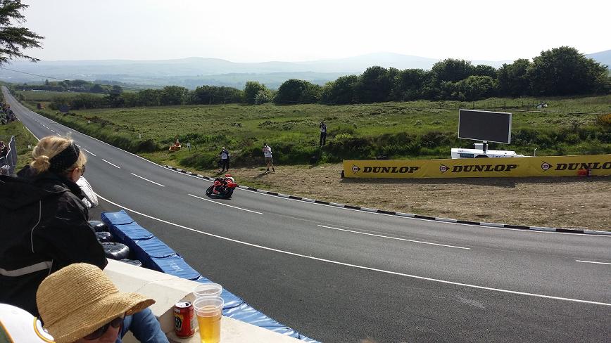 Same pub. Same location but looking down the hill.