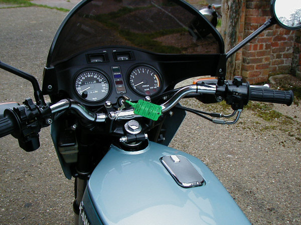 z1rcockpit01.jpg