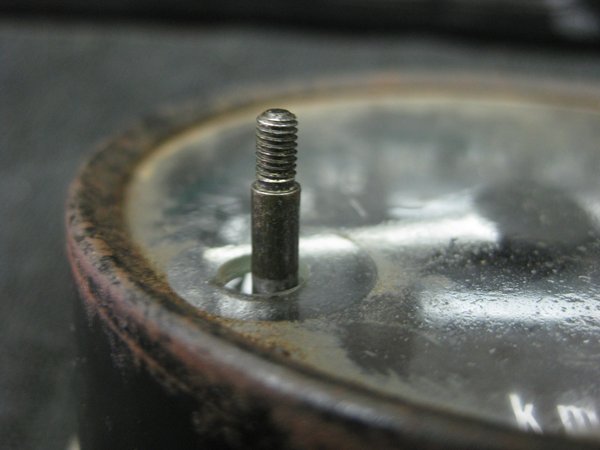 Trip Meter Reset Shaft 1.JPG