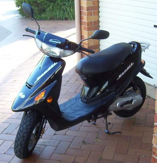for those of you playing at home, the scooter in question....pre crash.