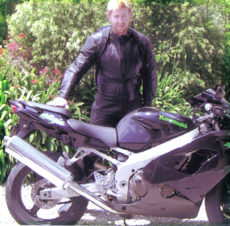 ZX9r 1.jpg