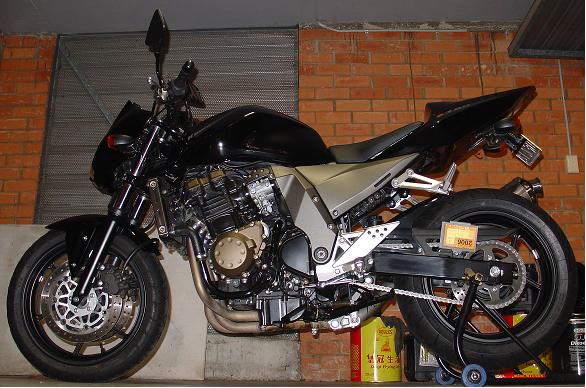 Black Z750
