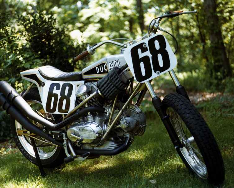 Not all flat-trackers are H2's, TZ's or 2 strokes......check this early 750